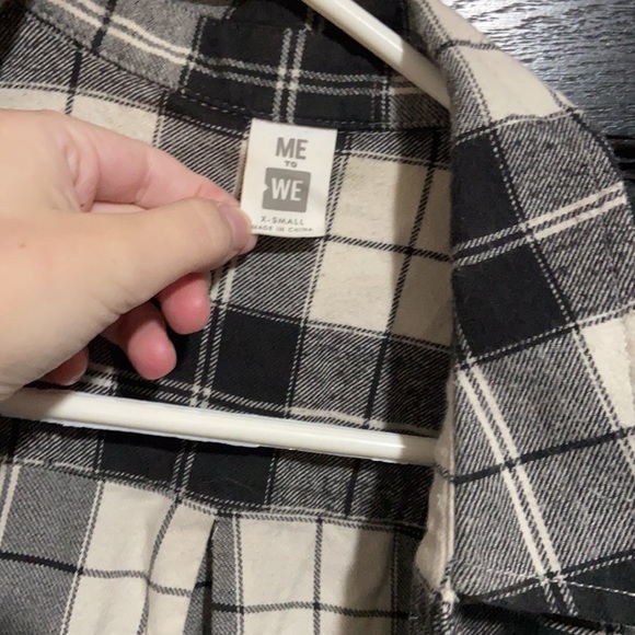 Gray-ish/black-ish and off white flannel - Picture 2 of 2